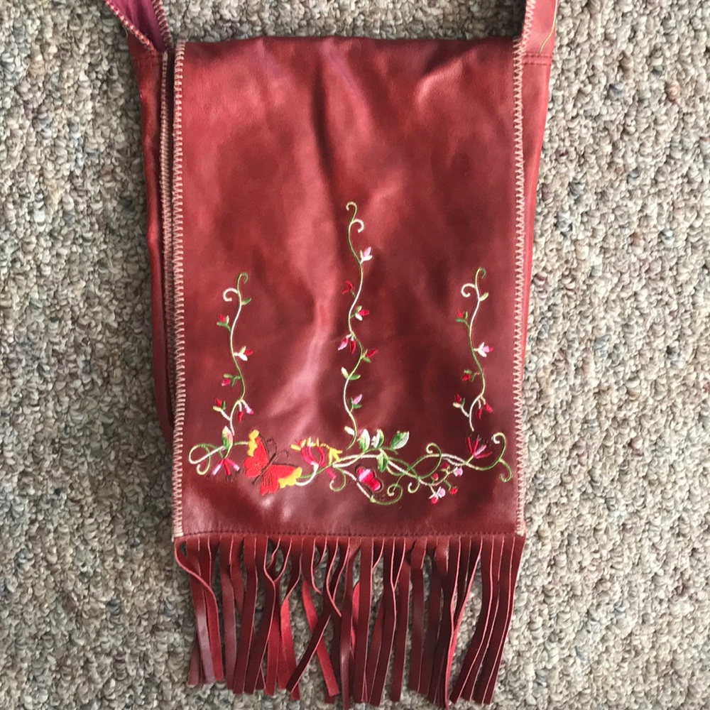 Beautiful Vintage Red Leather Crossbody